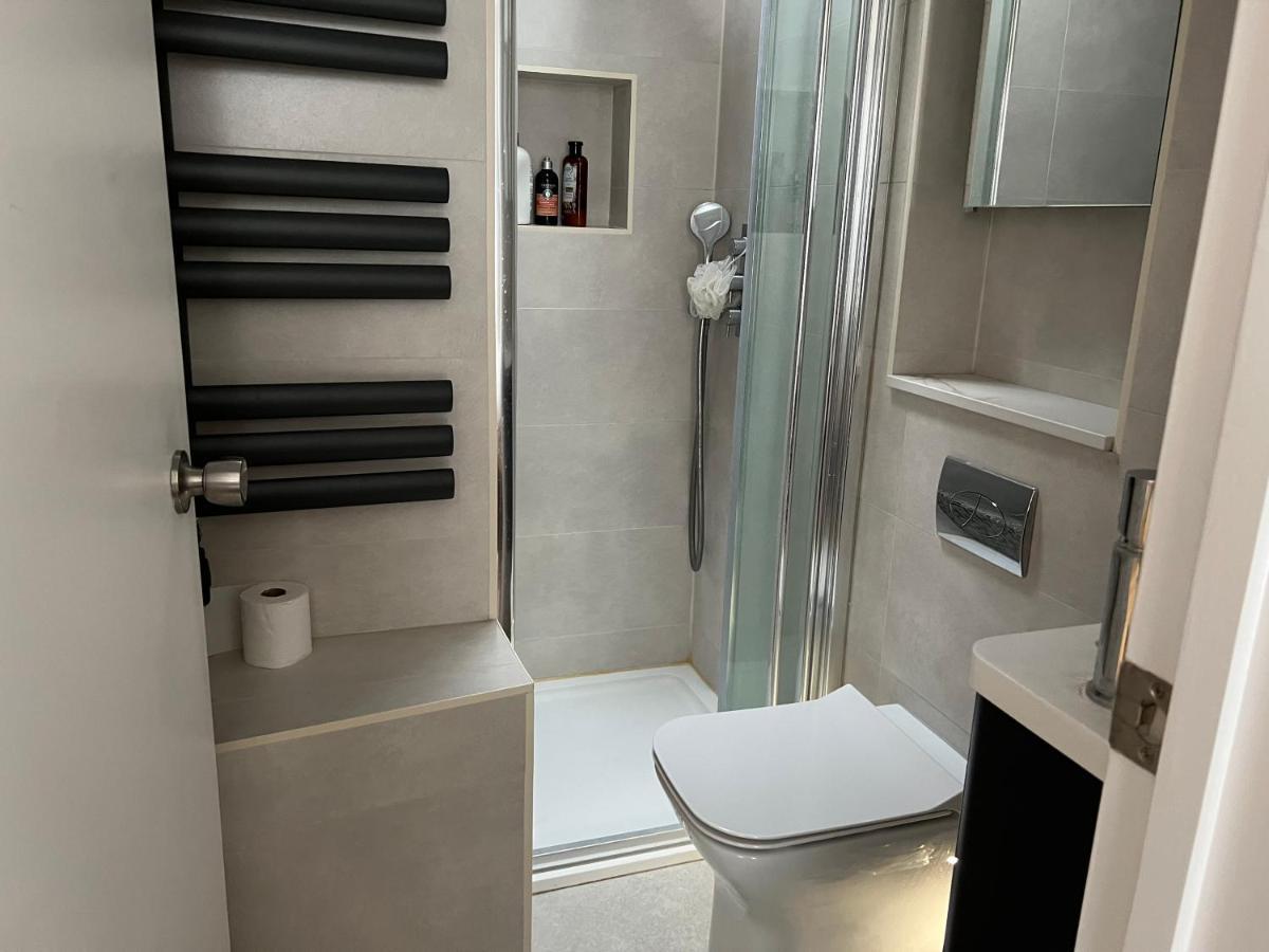 300M To Fitzwilliam Museum 3 En-Suites Double Bedroom Victoria House เคมบริดจ์ ภายนอก รูปภาพ