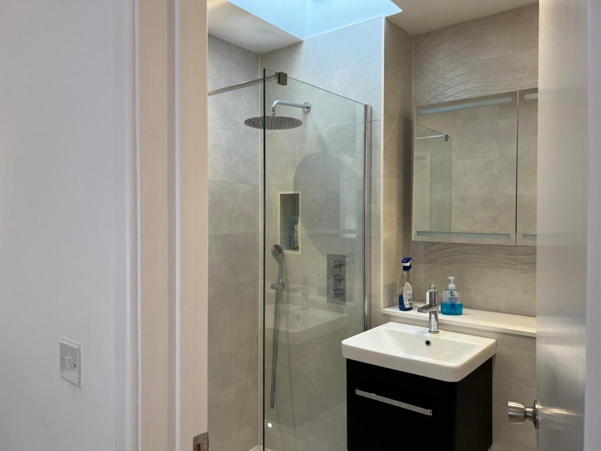 300M To Fitzwilliam Museum 3 En-Suites Double Bedroom Victoria House เคมบริดจ์ ภายนอก รูปภาพ
