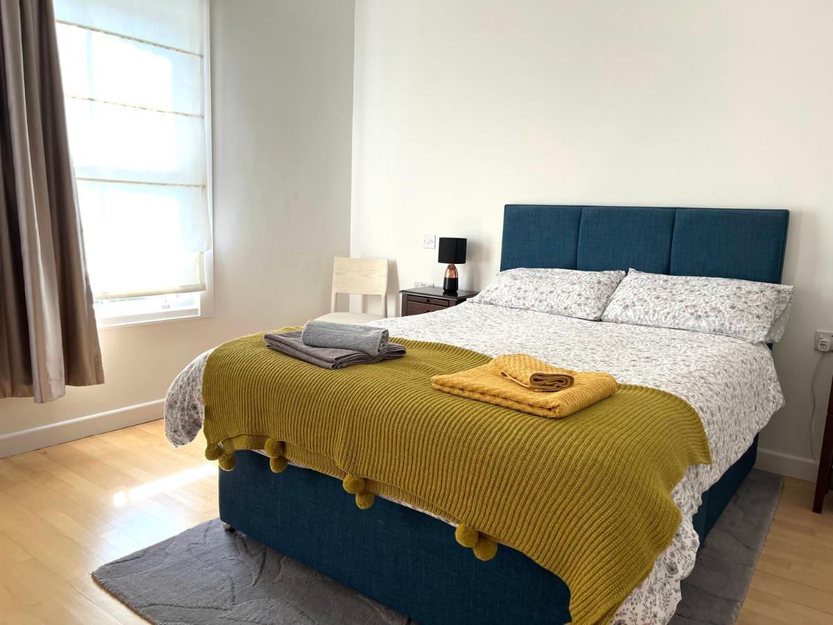 300M To Fitzwilliam Museum 3 En-Suites Double Bedroom Victoria House เคมบริดจ์ ภายนอก รูปภาพ