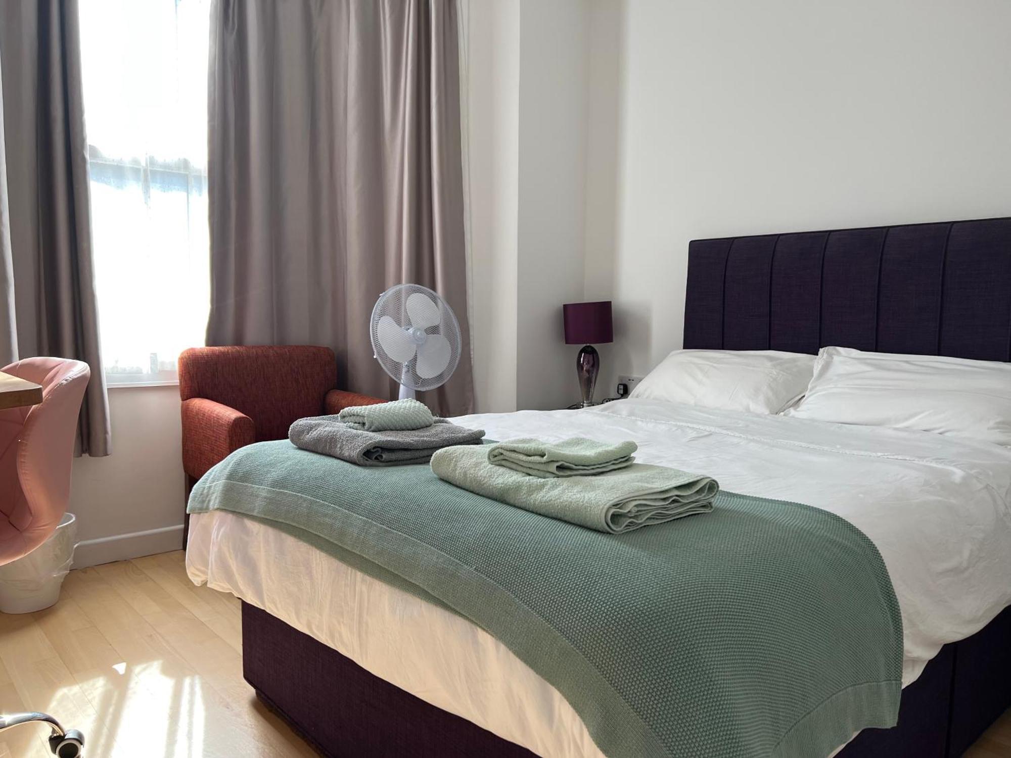 300M To Fitzwilliam Museum 3 En-Suites Double Bedroom Victoria House เคมบริดจ์ ภายนอก รูปภาพ